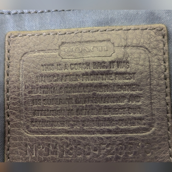 COACH BUCKET CREAM/NAVY LEATHER TRIM HOBO BAG. - Picture 5 of 16